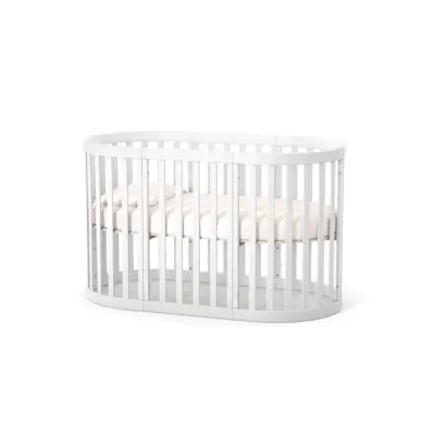 Patut oval pentru copii 90140x70cm LD14 Alb din lemn masiv de fag, 0-4 ani, kit extensie 140x70cm inclus, saltea inclusa, inaltimea saltelei reglabila