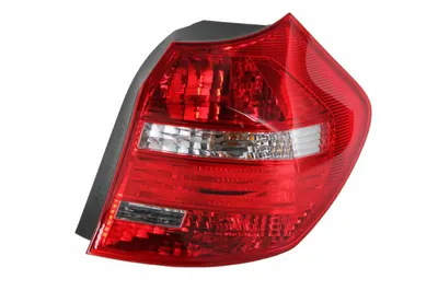 Stop tripla lampa spate dreapta (Semnalizator alb, culoare sticla: rosu) BMW Seria 1 2007-2011