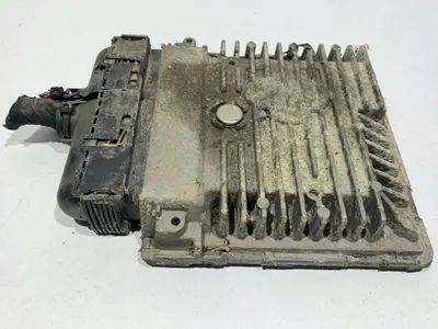 Calculator motor ecu 03L906023MT Volkswagen Golf 6 (2008-2013) 1.6 tdi CAYC