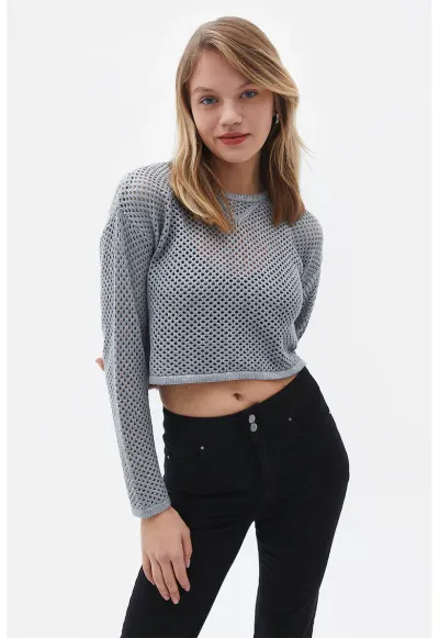 Pulover crop cu perforatii - Gri