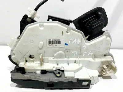 Broasca usa stanga fata 6V1837015A Skoda Yeti facelift (2013-2017)