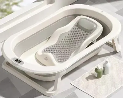 Set cadita pliabila pentru copii Little Mom Royal Grey, echipata cu termometru display digital, design modern, margini rotunjite, si suport anatomic inclus, dimensiune 76 x 21 x 49 cm