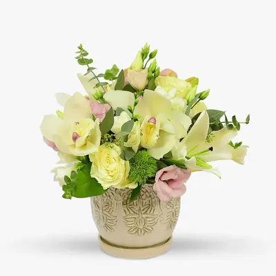 Aranjament floral - Ca o regina