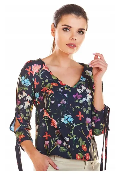 Bluza cu decolteu in V - maneci 3/4 si snur la mansete - - Albastru inchis