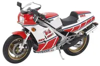 Model de asamblat Tamiya – Vehicule moderne: Motociclete – Motocicletă Yamaha RZV500R