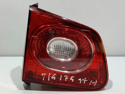 Lampa spate stanga haion 5N0945093B Volkswagen Tiguan (2007-2011)