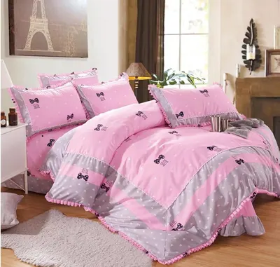 Lenjerie pentru pat dublu, 4 piese din bumbac finet cu volanase , cod VL31