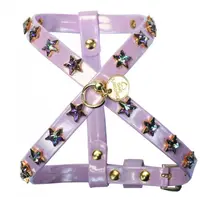 Ham ajustabil din piele ecologica, roz, decorat cu capse sub forma de stea din cristale Swarovski, circumferinta piept 31-35 cm x circumferinta gat 26 cm