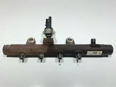 Rampa injectoare H8201225030 Nissan Juke facelift (2013-2019) 1.5 dci K9K 646 110 cp