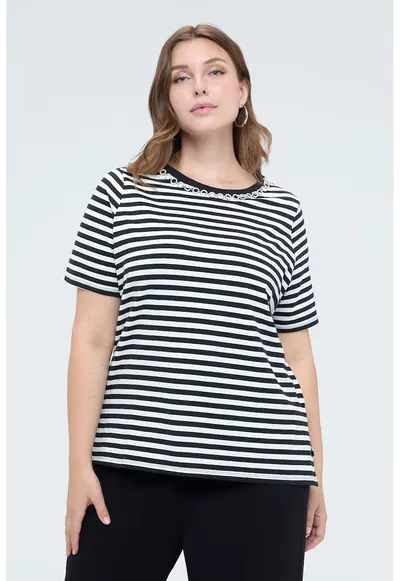 Tricou cu model in dungi si strasuri - Alb/Albastru ultramarin