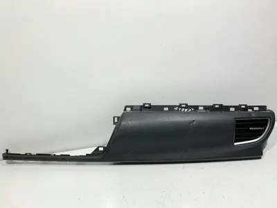 Grila ventilatie dreapta fata cu ornament bord 55470-02330 Toyota Corolla (2012-2018)
