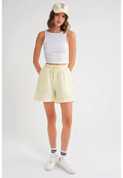 Pantaloni scurti dama - bumbac texturat - galben chihlimbar