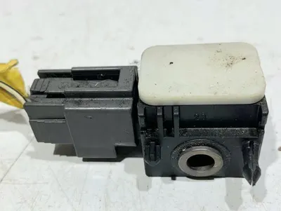 Senzor impact 95920-2B000 Hyundai Santa Fe 2 (2006-2012)