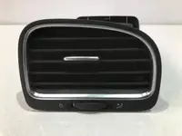 Set grile ventilatie stanga si dreapta fata 5k0819710c Volkswagen Golf 6 (2008-2013)