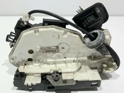 Broasca usa stanga fata 5K1837015 Volkswagen Golf 6 (2008-2013)