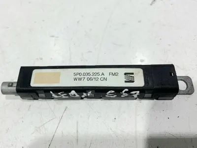 Amplificator audio 5P0035225A Seat Leon 2 facelift (2009-2012)