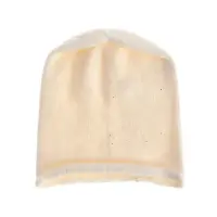 Caciula bej cu strasuri delicate