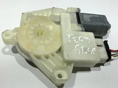 Motoras macara geam stanga spate 5JA959811L Seat Toledo 4 (2012-2018)