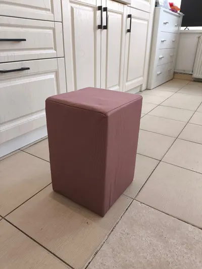 taburet nr 6 elegant si practic