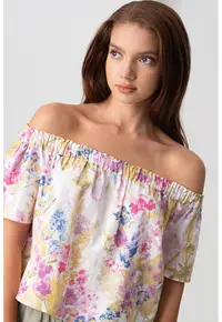 Bluza cu decolteu pe un umar si imprimeu - Multicolor