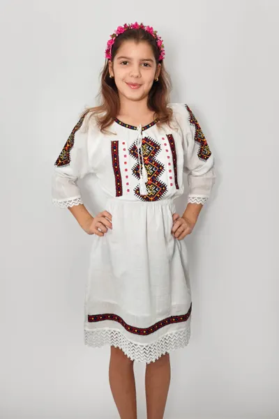 Rochie traditionala fetite Zoe 5