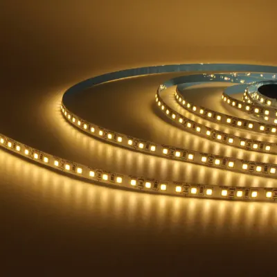 Banda LED interior, rola 5 m, 600 LED-uri lumina calda, alimentare priza, IP20, tensiune 12V