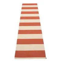 Covor tip traversă pentru interior și exterior cărămiziu/crem 70x300 cm Bob Brick – Pappelina