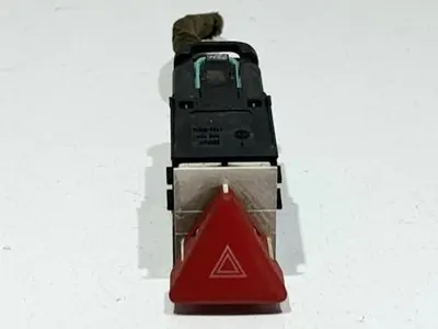Buton avarie 3C0953509 Volkswagen Passat B6 3C (2005-2010)