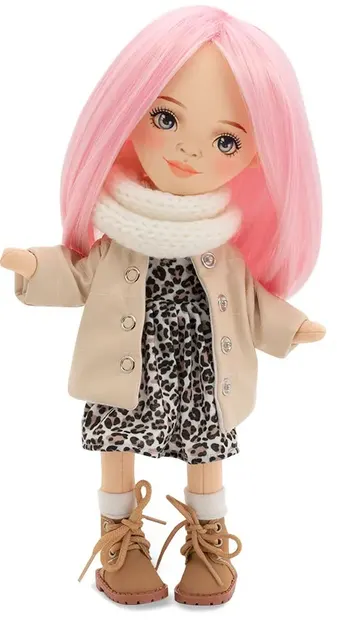 Păpușă moale Orange Toys Sweet Sisters -Billy cu geacă de puf de piele, 32 cm
