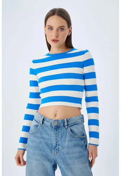 Pulover tricotat HiCCUP cu dungi - albastru inchis - tricot