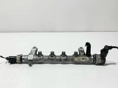 Rampa injectie 03L130089P Volkswagen Scirocco 3(2008-2014) 2.0 tdi CFHC; CFFB