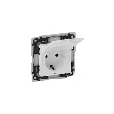 2P+E priza Valena Life - shutters + flap - 16 A 250 V~ -German standard -IP44 -alb