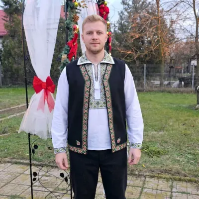 Vesta traditionala Vasile