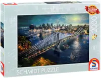 Puzzle Schmidt din 2000 de piese - Lună plină peste Manhattan