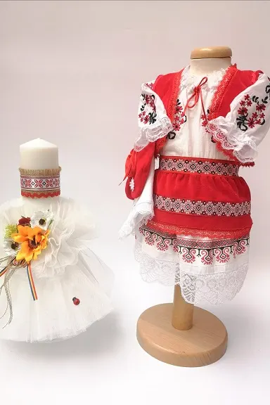 Set botez national fete 2 piese model II Botez Traditional: lumanare, costumas