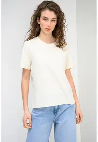 Tricou cu decolteu la baza gatului si logo Floris - Alb fildes