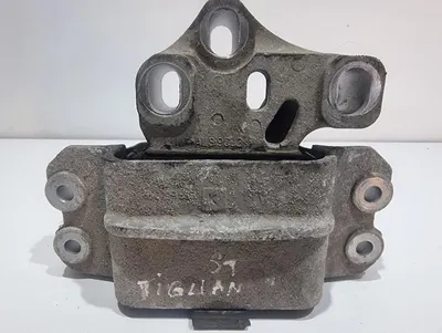 Suport tampon motor stanga 5N0199555K Volkswagen Tiguan facelift (2011-2015) 2.0 tdi CFFB