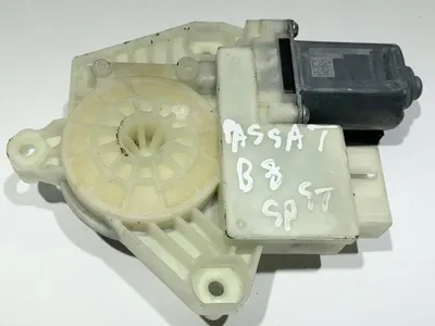 Motoras macara geam stanga spate 5Q4959812E Volkswagen Passat B8 (2014-2019)