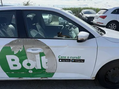 Portiera usa fata dreapta cu defect culoare alba - lf9e Skoda Fabia 3 facelift (2018-2021)