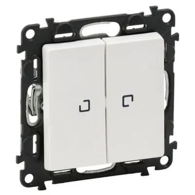 Intrerupator dublu cu lumina de control Legrand 752128, 2 LED-uri, 10AX, 10A, 250V, IP20, alb