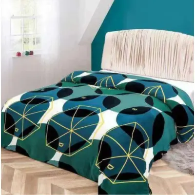 Patura pufoasa cocolino 200x230cm, 240g/mp, Verde, Model Diamant