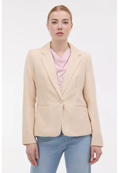 Sacou cu un nasture si model uni - Bej