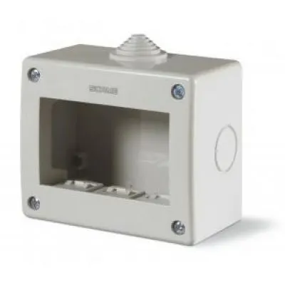 Carcasa 3 module IP40 Scame Evolution 136.4123