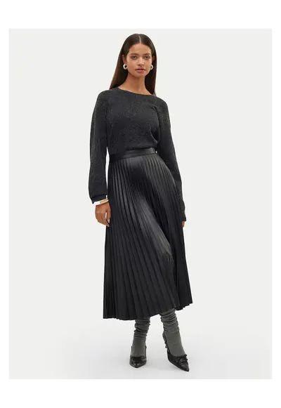 Fusta din imitatie de piele - neagra - pentru femei
