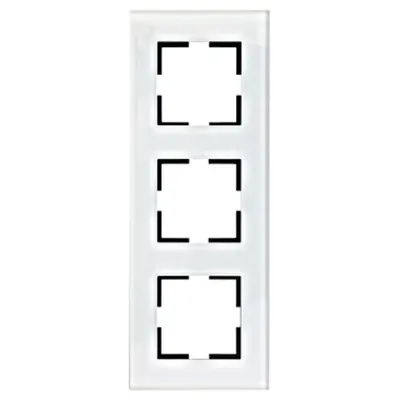 Ramă decorativă din sticlă pentru 3 aparate, alb