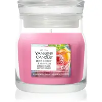 Yankee Candle Iced Berry Lemonade lumânare parfumată Signature 110 g