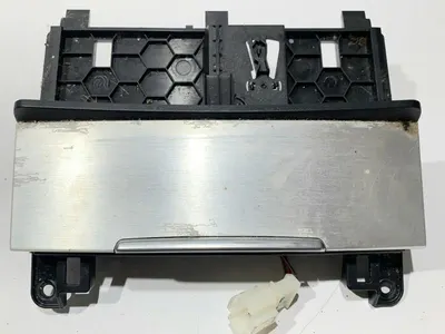 Scrumiera bord 4L0857951 Audi Q7 facelift (2010-2015) [4L]