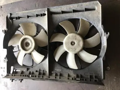 Ventilator radiator Toyota Avensis (2003-2008) T25 2.2 d4d