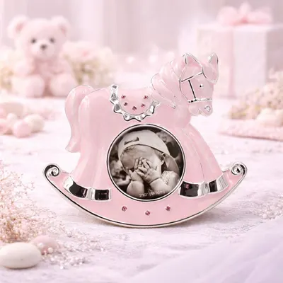 Ramă Foto Copii AZAY Tip Căluț Balansoar Roz, 5x5 cm, Decor Cameră Bebeluș, Cadou Nou-Născut Fetiță, Cutie Cadou Inclusă