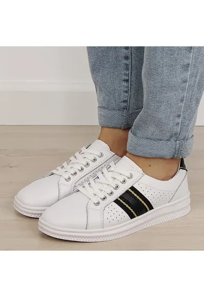 Sneakersi albi cu detalii negre din piele naturala 5088 M7 19364 - Alb